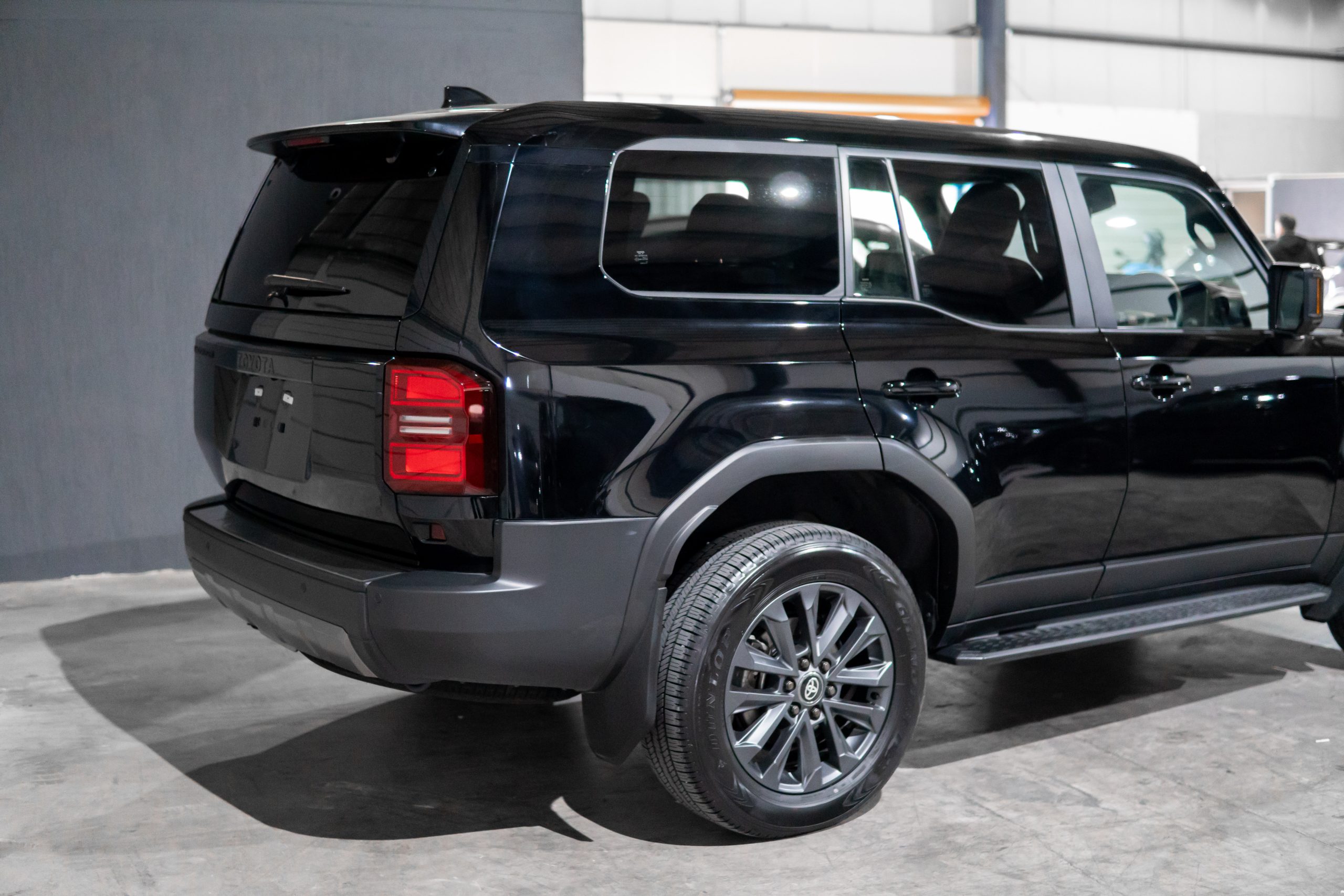 Toyota Land Cruiser ZX 250