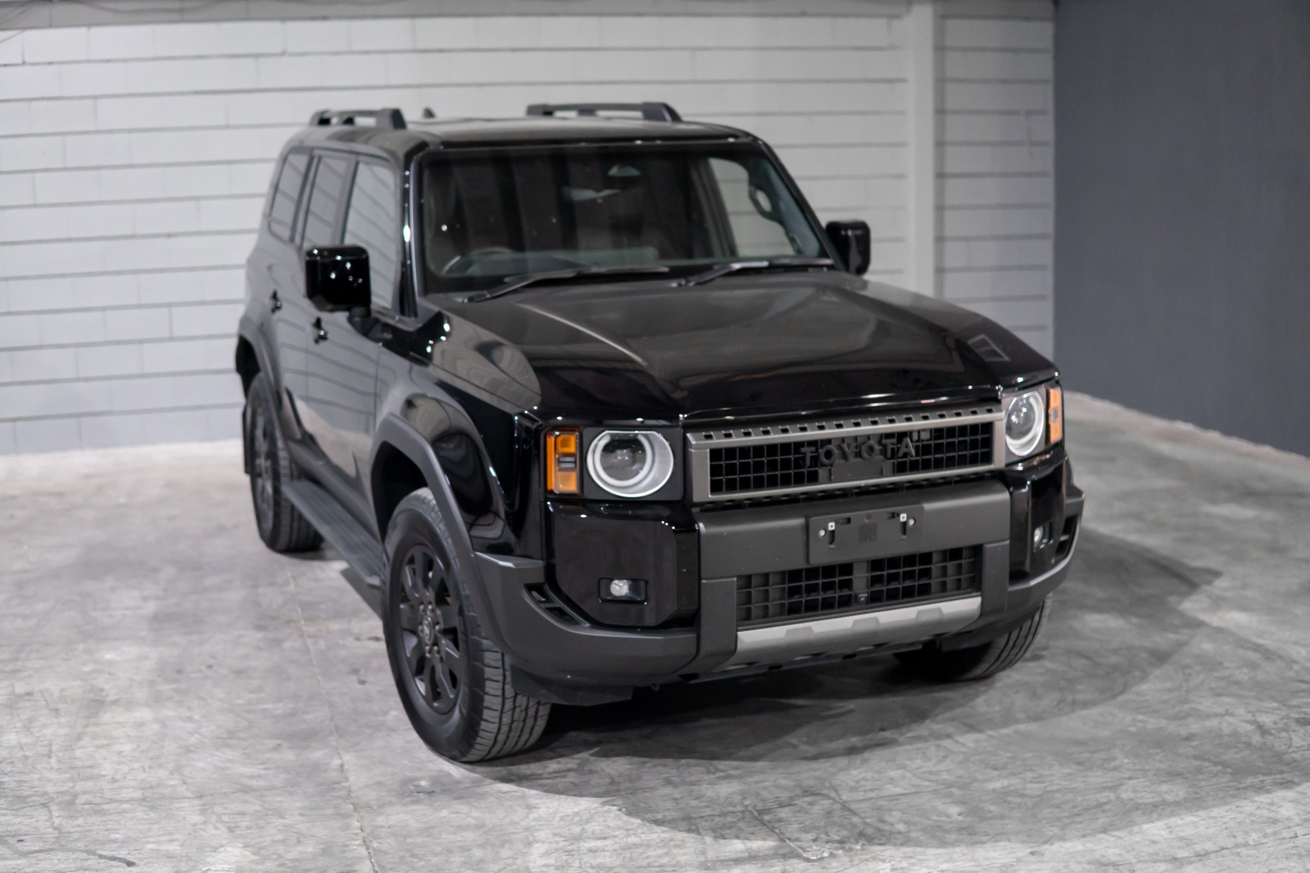 Toyota Land Cruiser VX 250
