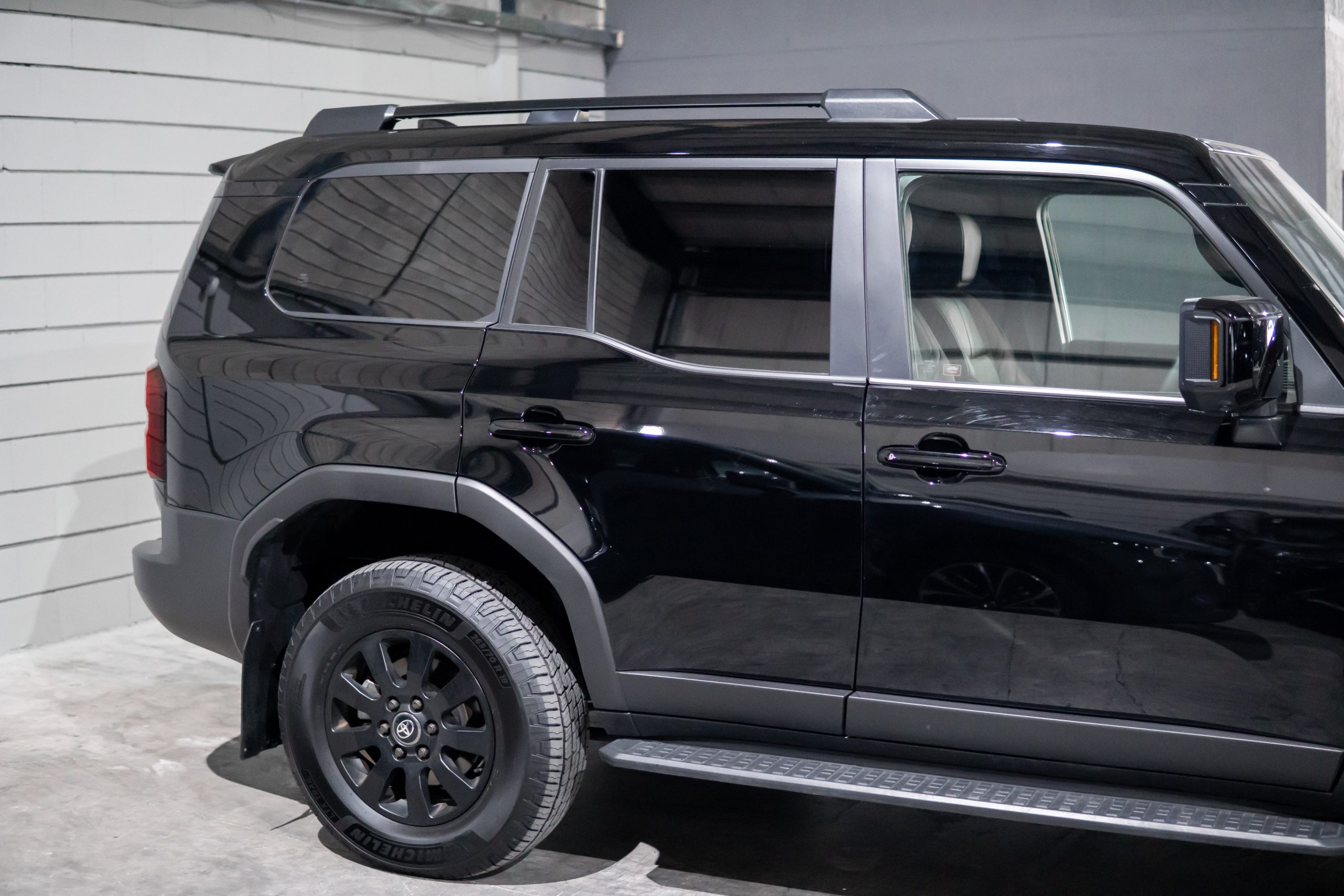 Toyota Land Cruiser VX 250