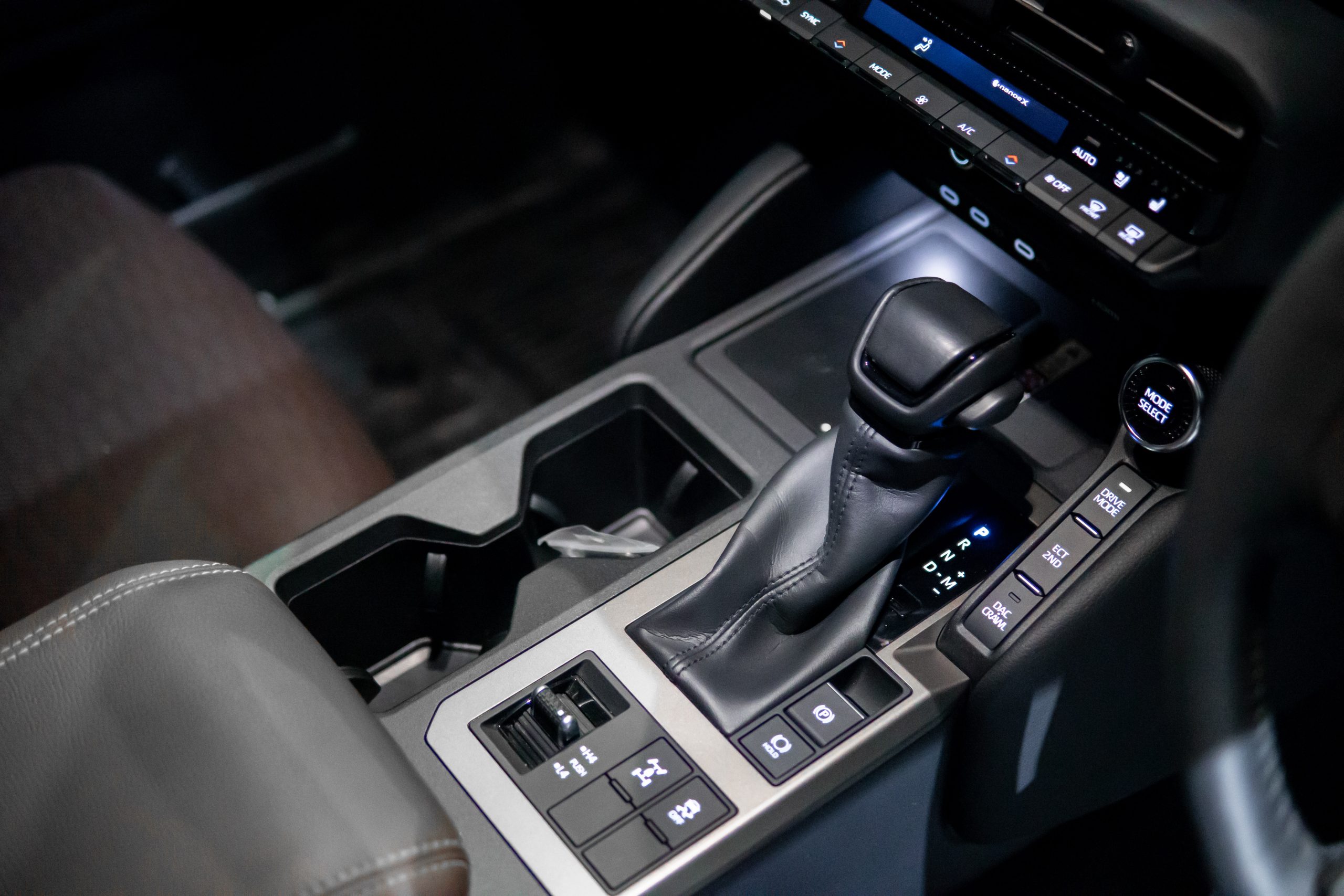 Toyota Land Cruiser VX 250