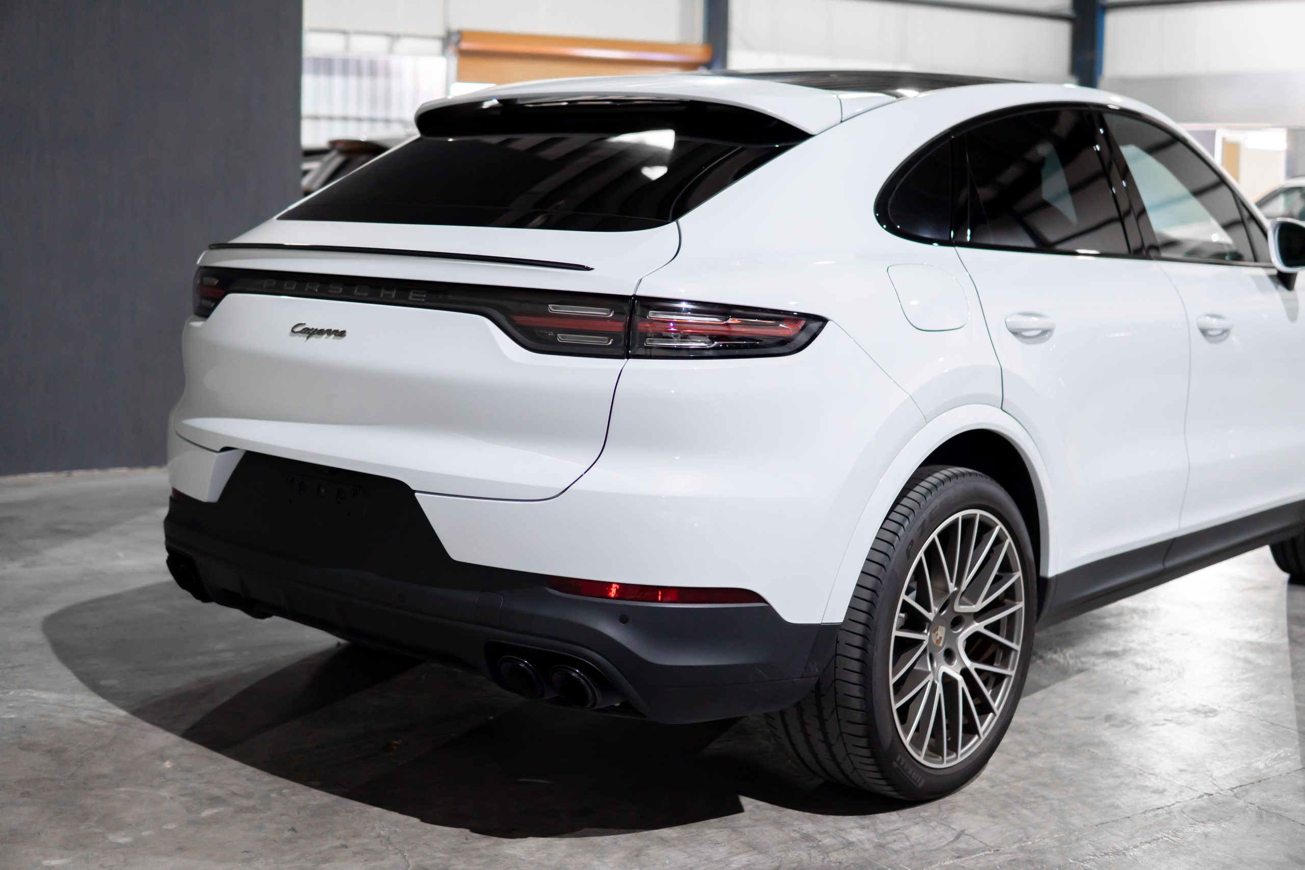 Porsche Cayenne E-Hybrid  Coupe Platinum Edition