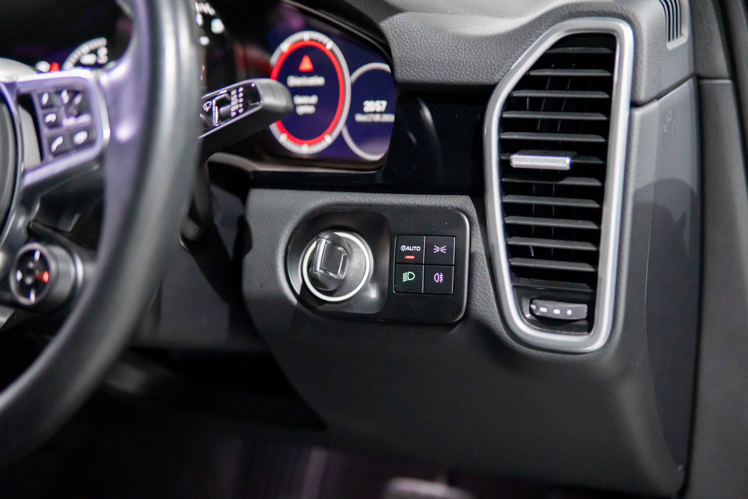 Porsche Cayenne E-Hybrid  Coupe Platinum Edition