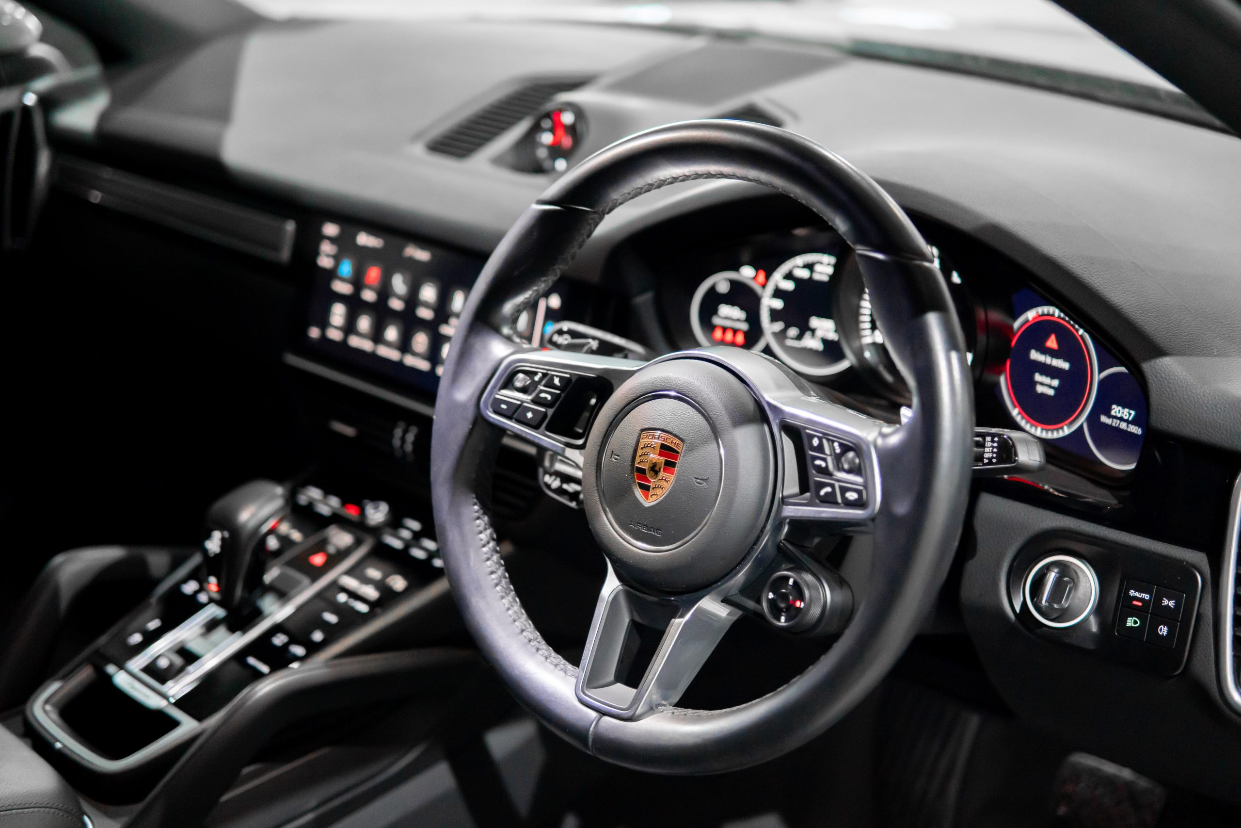 Porsche Cayenne E-Hybrid  Coupe Platinum Edition