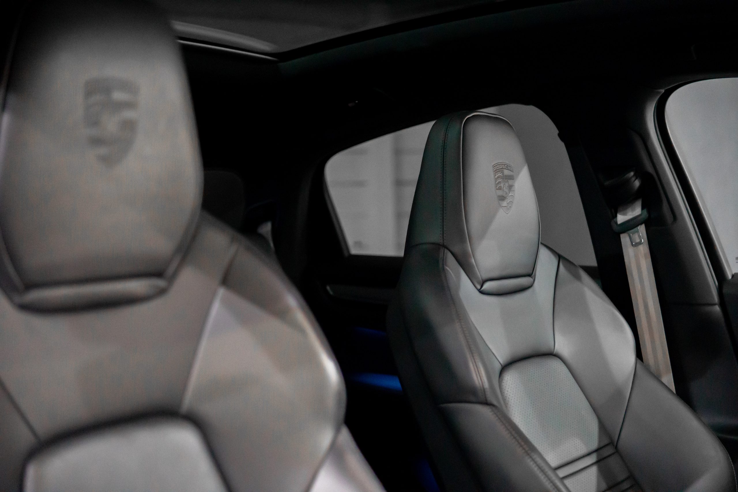 Porsche Cayenne E-Hybrid  Coupe Platinum Edition